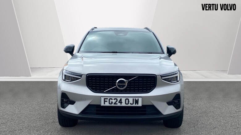 Volvo XC40 2.0 B4P Plus Dark 5dr Auto Petrol Estate